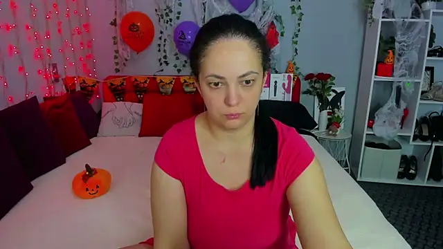 Snapshot of DarlingMilf chatting on November 12, 2025, 7:18 pm DarlingMilf online show from November 12, 2025, 7:18 pm