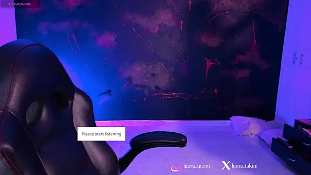 Snapshot of Laura_takint chatting on January 8, 2026, 7:09 pm Laura takint online show from January 8, 2026, 7:09 pm