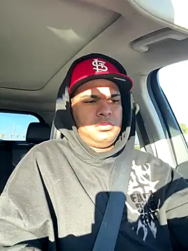 marhi32 online show from November 5, 2025, 1:36 pm