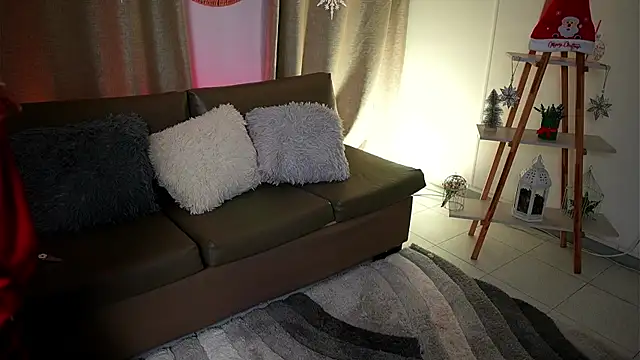 Valeriestyle online show from December 5, 2025, 3:49 am