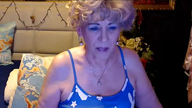 HappyWomanOn online show from March 22, 2025, 7:31 pm