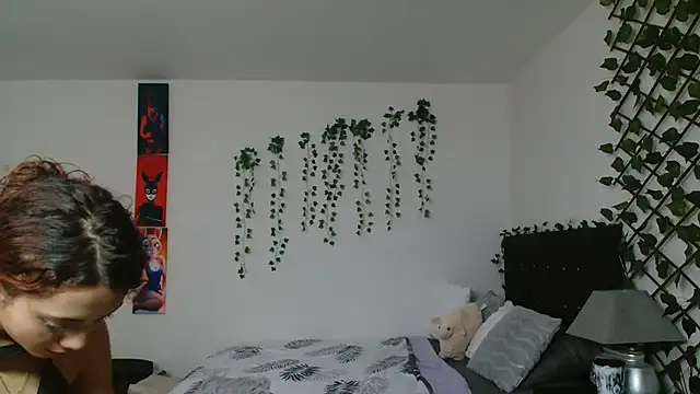 Pinkye skarlet online show from October 19, 2025, 8:22 pm