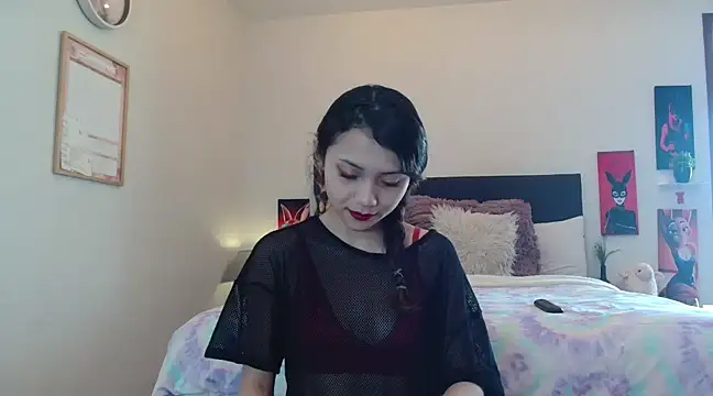 Pinkye skarlet online show from February 6, 2025, 8:45 pm