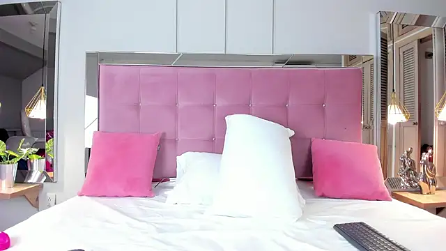 Ahincale online show from October 18, 2025, 7:49 pm