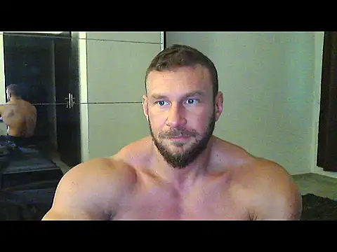 muscularkevin online show from September 29, 2025, 1:28 pm