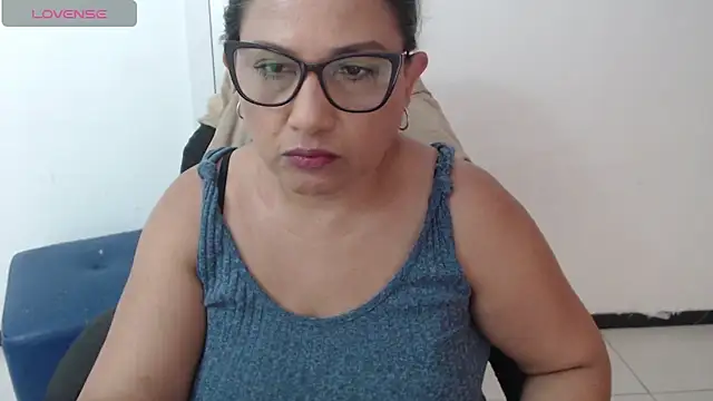 Katha Marck online show from April 15, 2026, 1:04 pm