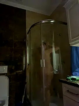 Snapshot of Amazoniiaa chatting on October 5, 2025, 6:42 pm Amazoniiaa online show from October 5, 2025, 6:42 pm