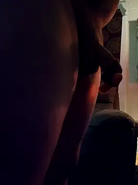 Hotredheadandtoungelasher online show from April 3, 2026, 11:38 am