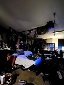 Hotredheadandtoungelasher online show from February 6, 2026, 5:14 am