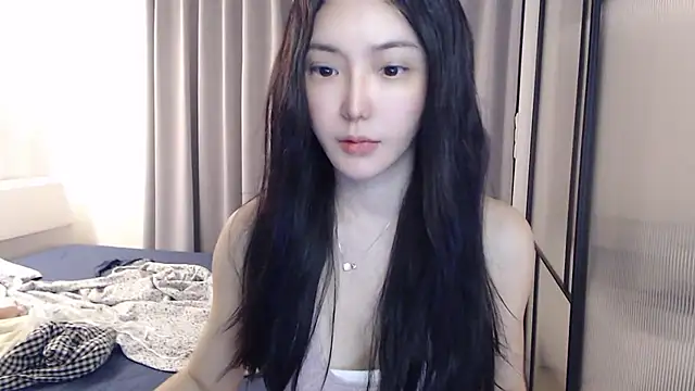 Snapshot of TBgril chatting on June 24, 2026, 12:15 pm TBgril online show from June 24, 2026, 12:15 pm