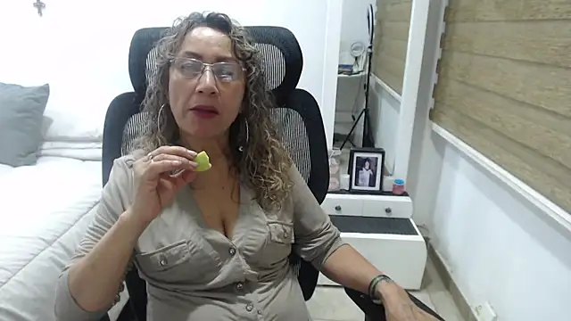 jesy hot online show from March 7, 2026, 11:43 pm