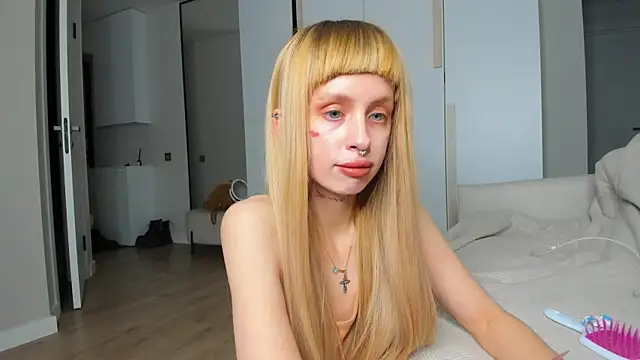 FlowerOfSin2001 online show from April 9, 2026, 4:13 pm