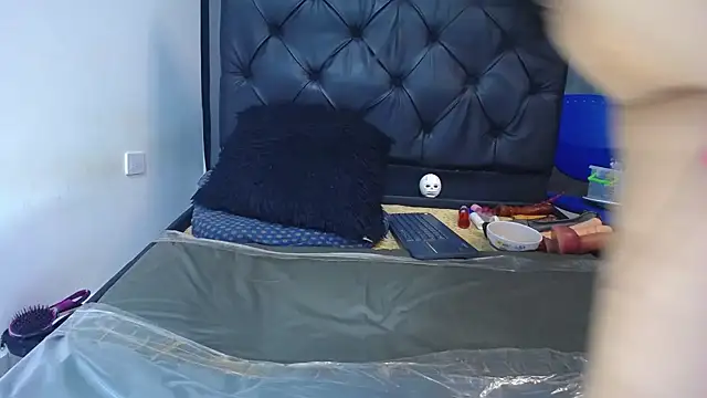 Snapshot of Katty_dirty31 chatting on January 18, 2025, 11:22 pm Katty dirty31 online show from January 18, 2025, 11:22 pm