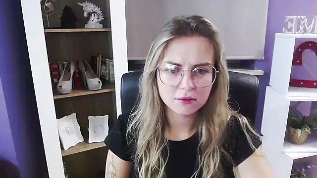 Zoey Erotic online show from September 30, 2025, 4:29 am