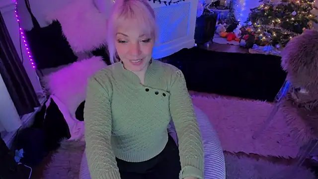 AliceW0lf online show from December 18, 2025, 4:11 pm