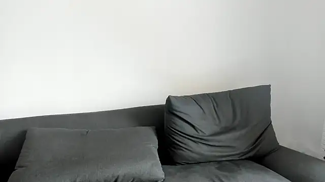 minimaya online show from January 23, 2025, 3:05 am