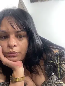 Snapshot of Kataliina chatting on May 7, 2026, 8:34 pm Kataliina online show from May 7, 2026, 8:34 pm