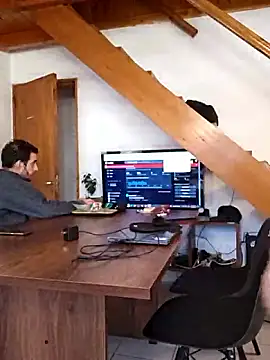 Snapshot of Elnonoykeila77 chatting on February 17, 2025, 4:50 pm Elnonoykeila77 online show from February 17, 2025, 4:50 pm