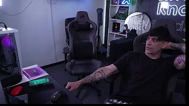 Snapshot of Elnonoykeila77 chatting on September 19, 2025, 4:44 pm Elnonoykeila77 online show from September 19, 2025, 4:44 pm