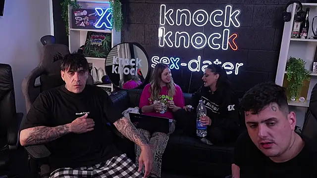 Snapshot of Elnonoykeila77 chatting on September 18, 2025, 9:29 pm Elnonoykeila77 online show from September 18, 2025, 9:29 pm