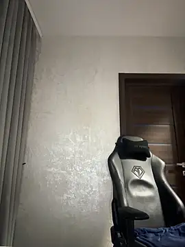 Snapshot of Evellyn chatting on November 15, 2025, 12:25 am Evellyn online show from November 15, 2025, 12:25 am