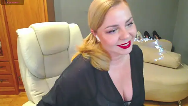 Cute sun online show from September 25, 2025, 4:35 pm