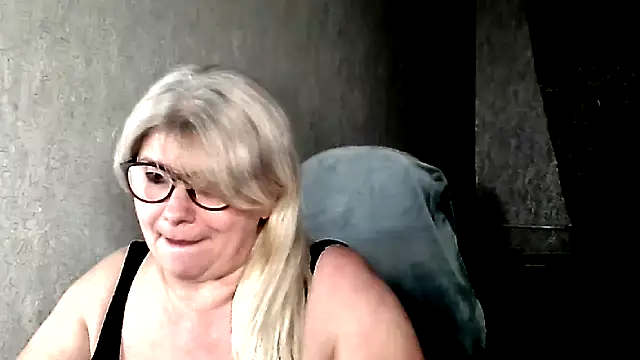 Diana 49 online show from March 13, 2026, 8:03 pm