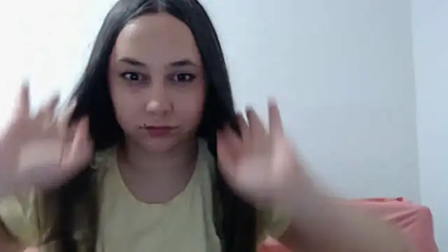 Sara94live online show from April 25, 2026, 6:05 am