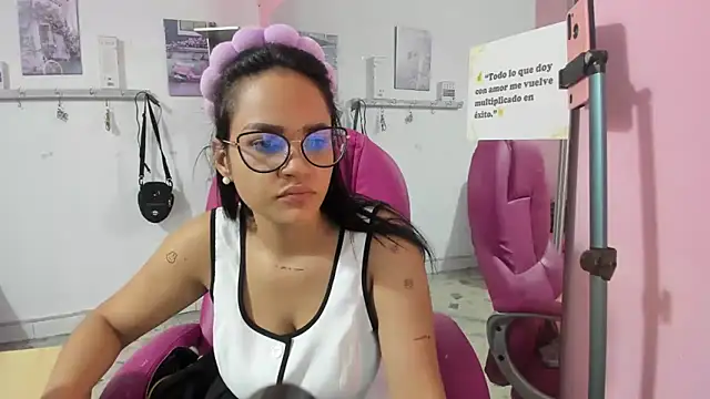 CAMILA--REY online show from February 9, 2026, 11:19 am