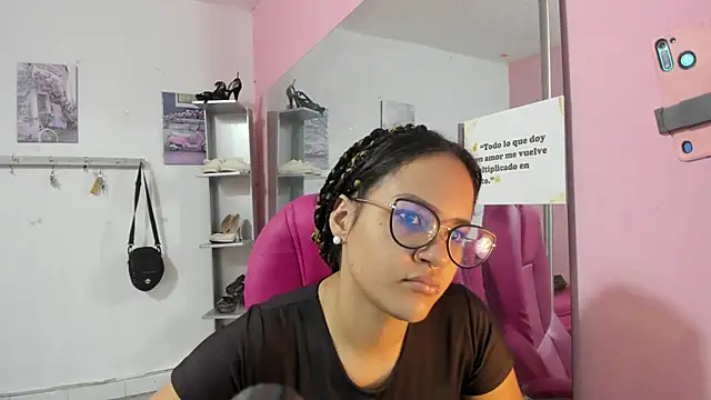 CAMILA--REY online show from February 14, 2026, 11:32 am