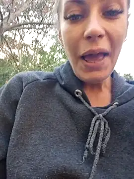 Keli Jessi online show from September 19, 2025, 12:20 pm