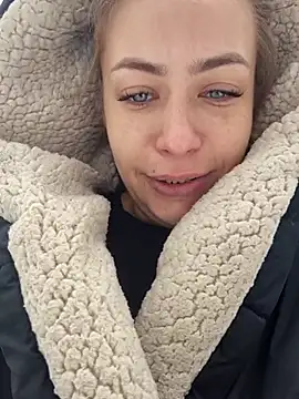 Keli Jessi online show from January 18, 2026, 11:24 am