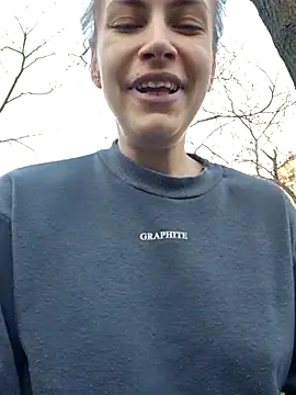 Keli Jessi online show from April 6, 2026, 1:34 pm