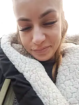 Keli Jessi online show from March 4, 2025, 1:17 pm