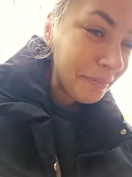 Keli Jessi online show from October 9, 2025, 12:17 pm