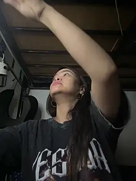 Snapshot of pinay4uwithagoodheart chatting on May 19, 2026, 5:53 pm pinay4uwithagoodheart online show from May 19, 2026, 5:53 pm