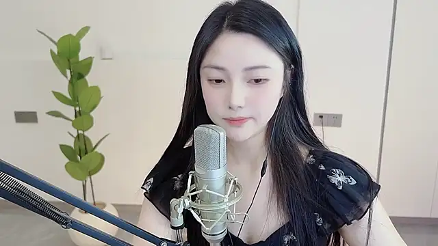 HaagenDazs  online show from March 4, 2025, 5:00 am