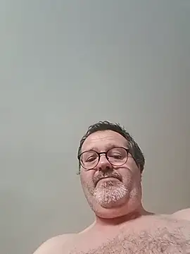 Snapshot of mike9473 chatting on June 30, 2026, 9:09 am mike9473 online show from June 30, 2026, 9:09 am