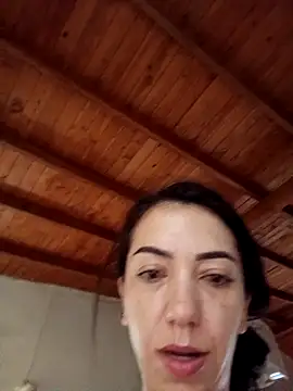 LunaZambrano online show from March 11, 2026, 12:43 pm