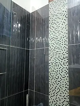 LunaZambrano online show from March 16, 2026, 2:43 pm