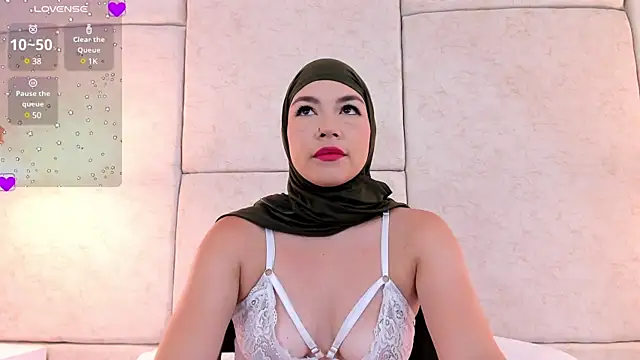 Snapshot of aisha_vs chatting on March 14, 2025, 3:14 pm aisha vs online show from March 14, 2025, 3:14 pm