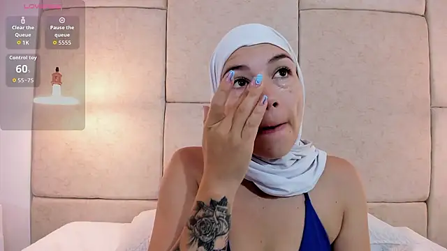 aisha vs online show from February 2, 2026, 12:04 pm