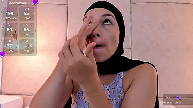 Snapshot of aisha_vs chatting on February 27, 2025, 12:01 pm aisha vs online show from February 27, 2025, 12:01 pm