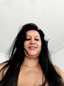 keilymadam online show from December 3, 2025, 11:31 am