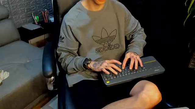 Dmtry6 online show from February 27, 2025, 1:19 am