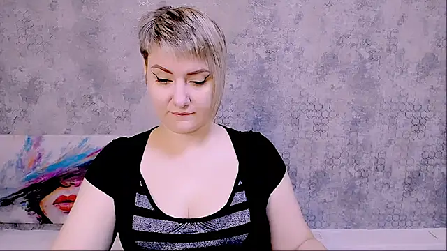 Djullia online show from October 3, 2025, 5:20 am