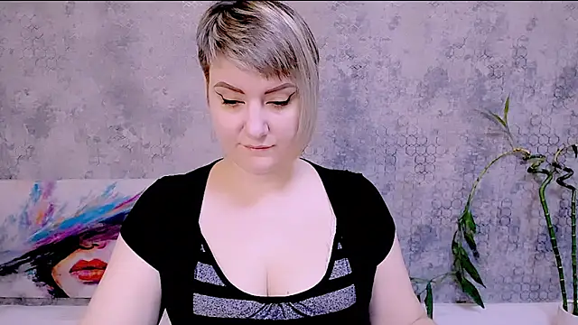 Djullia online show from November 9, 2025, 6:17 am