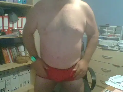 Snapshot of manubm03 chatting on June 8, 2026, 7:42 am manubm03 online show from June 8, 2026, 7:42 am
