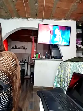 annie-19 online show from February 6, 2025, 4:36 pm