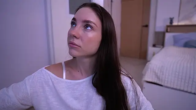 Cute Foxyxh online show from February 18, 2026, 1:14 am